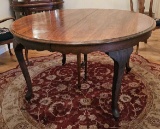 QUEEN ANNE STYLE MAHOGANY DINING TABLE