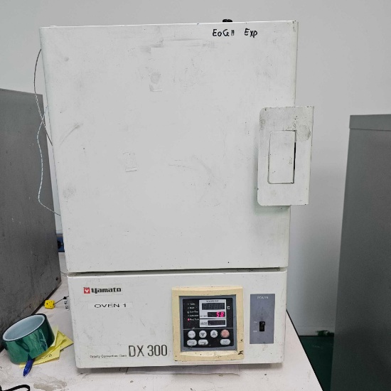 YAMATO GRAVITY CONVECTION OVEN