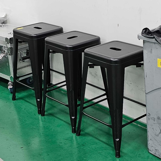 3 SMALL WORKSTATION STOOLS