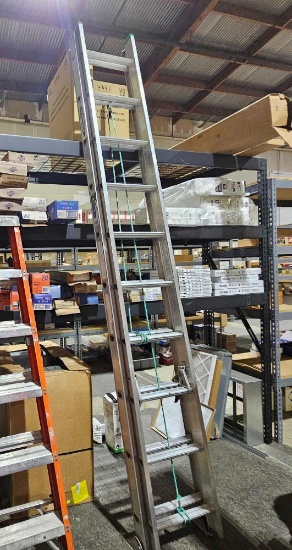 28 FOOT ALUMINUM EXTENSION LADDER