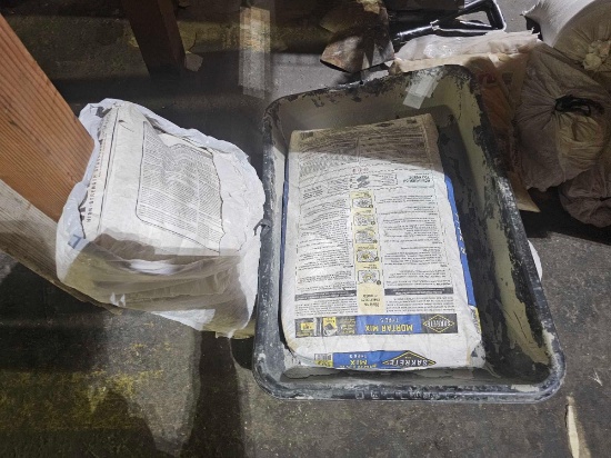 CEMENT & MIXING BIN