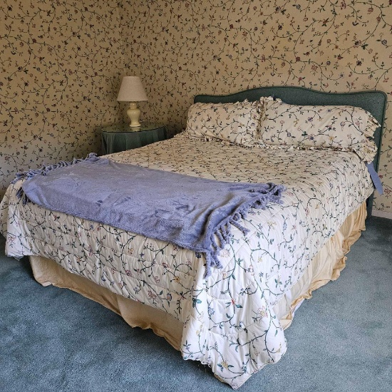 KING BED AND TABLE SET