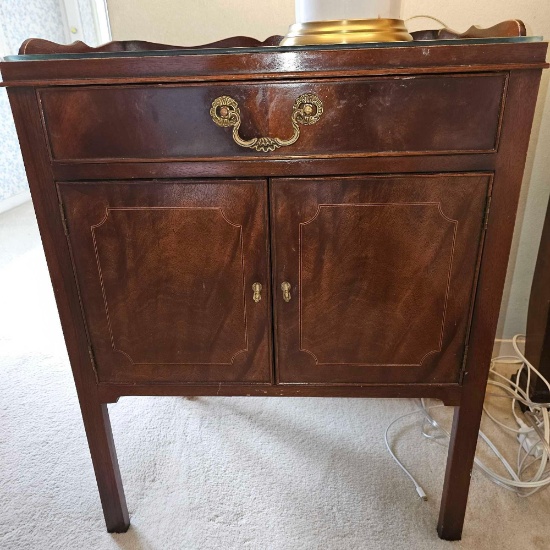 BAKER FURNITURE GEORGIAN INLAID MAHOGANY NIGHTSTAND