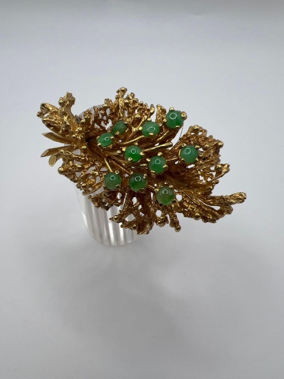 18K FLORAL SPRAY PIN WITH JADE ACCENTS