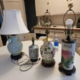 GROUP LOT OF LAMPS