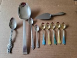 SMALL MIXED LOT OF SILVER UTINCILS