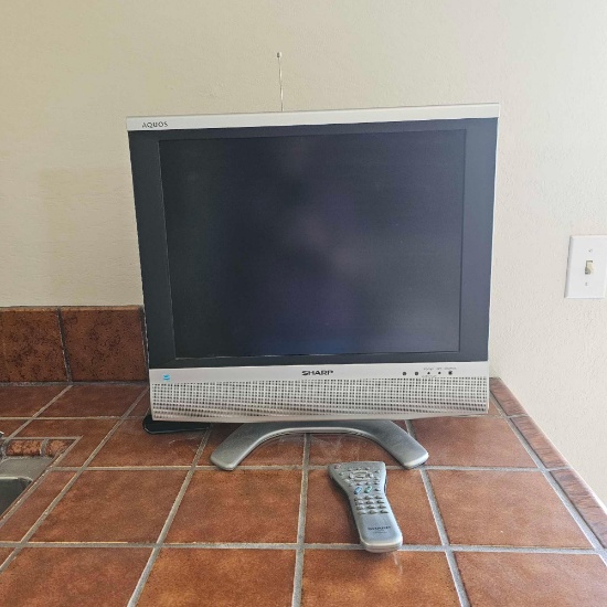 TABLE TOP SHARP TV