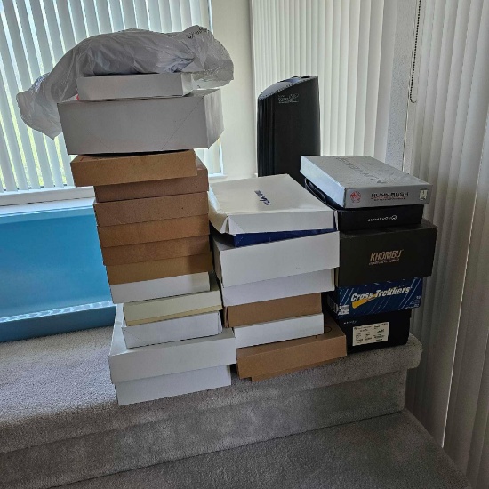 GROUP LOT OF SHOES AND CLOTHING