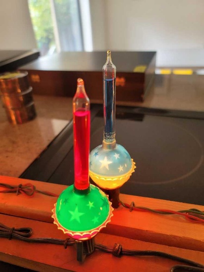 CHRISTMAS ORNAMENTS AND DECORATIONS