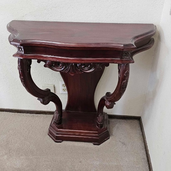 KARGES FRENCH STYLE CARVED MAHOGANY CONSOLE TABLE