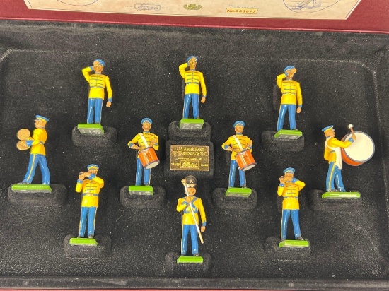 BRITAINS U.S. ARMY BAND TOY SOLDIERS