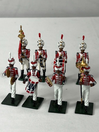 MIXED LOT OF BRITAINS TOY SOLDIER MUSICIANS
