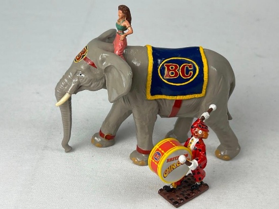 BRITAINS CIRCUS ELEPHANT AND PARADE CLOWN