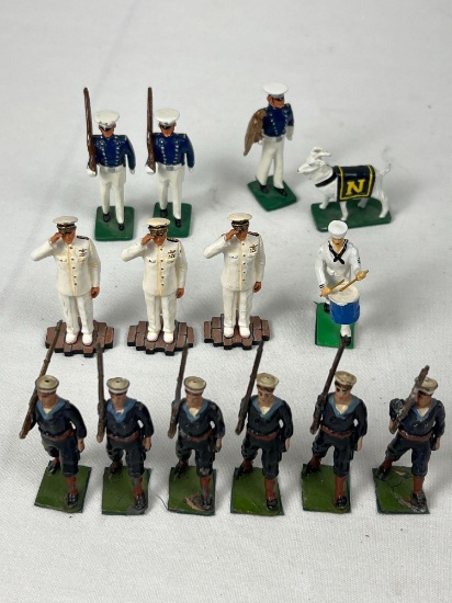 MIXED LOT OF VINTAGE AND NEWER SOLDIERS