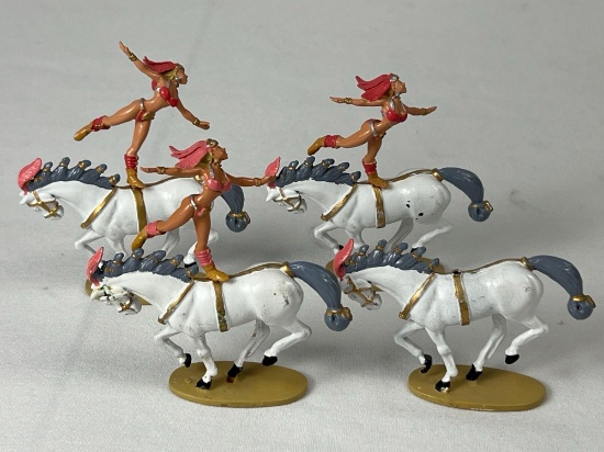 BRITAINS LOT OF EQUESTRIAN RIDERS PINK