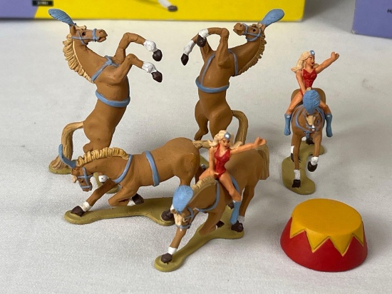 CORGI MARY CHESTERFIELDS LIBERTY HORSES