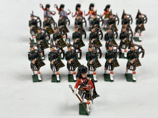 BRITAINS CAMERON HIGHLANDERS BAND
