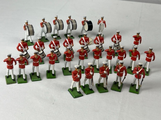 LOT OF BRITAINS US MARINES DRUM & BUGLE