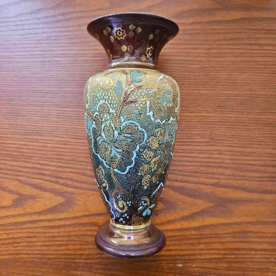 VINTAGE ROYAL DOULTON MINATURE VASE