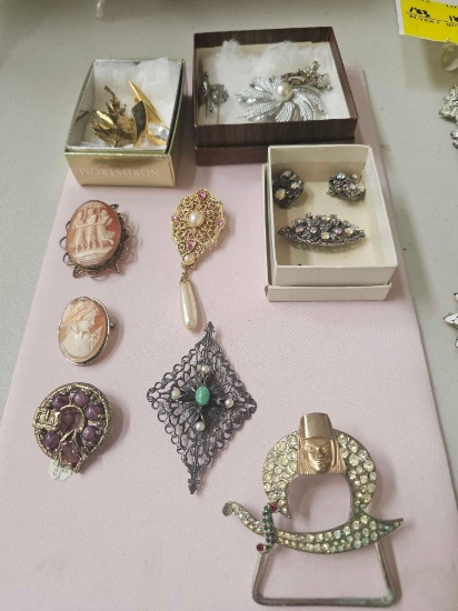 9 SETS OF BROOCHES AND PINS