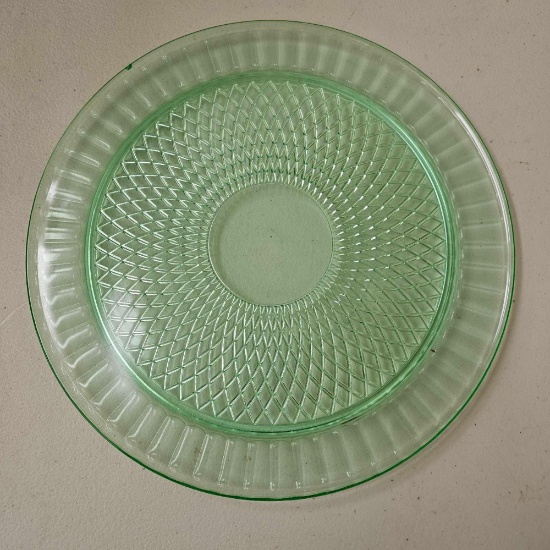 VASELINE GLASS PATTERNED CAKE PLATE