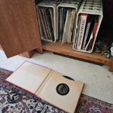 SMALL QUANTITY OF VINYL ALBUMS