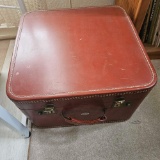 VINTAGE SUITCASE OR HAT BOX