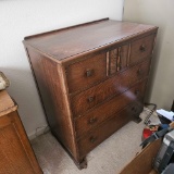 VINTAGE 4 DRAWER DRESSER
