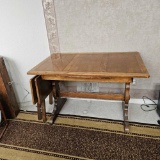 NON MATCHED TABLE TOP AND BASE