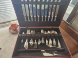SILVER UTENSIL SET