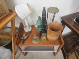 SMALL TABLE WITH KNICK KNACKS