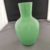 JADEITE VASELING GLASS FLOWER VASE