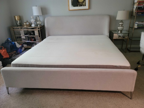 KING SIZE IKEA BED