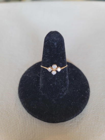 WOMEN'S GOLD RING