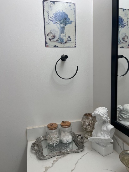 CONTENTS OF BATHROOM