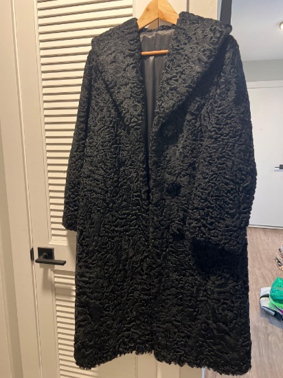 BLACK FUR COAT