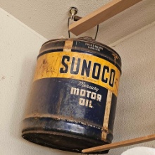 VINTAGE SUNOCO MOTOR OIL CAN