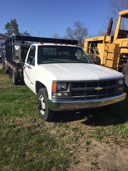 2000 CHEVY 3500 STAKE BED