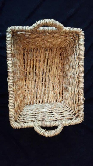 Medium sized basket - Will not be shipped