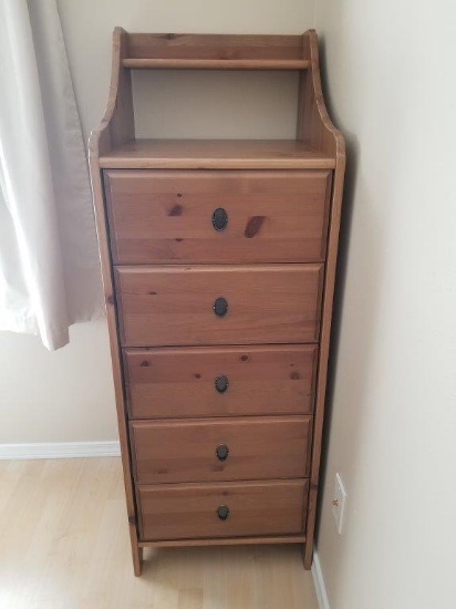 Skinny dresser - Will not be shipped