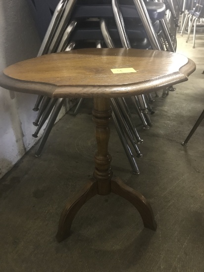 Wood plant stand (lot 10)