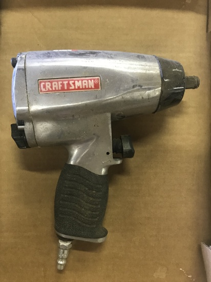Craftsman 1/2 in. Impact Wrench (lot 4)