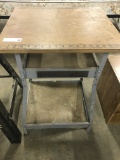 Metal Stand (lot 2)