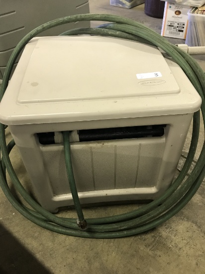 Suncast hose & hose reel (lot 3)