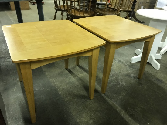 2 MATCHING END TABLES (lot 3)