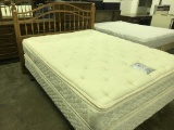 Bed (lot 6)