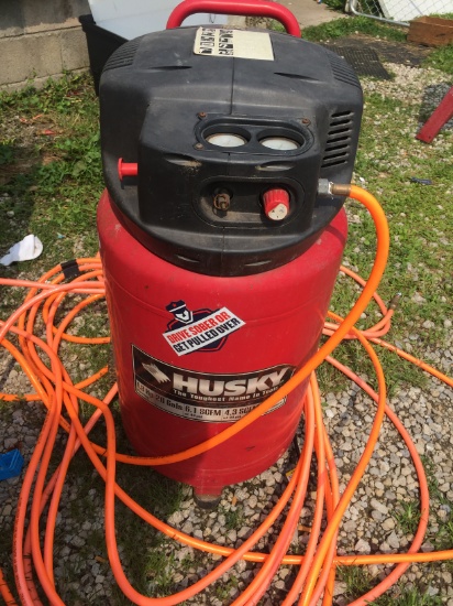 Husky Air Compressor - works perfectly (lot 13)