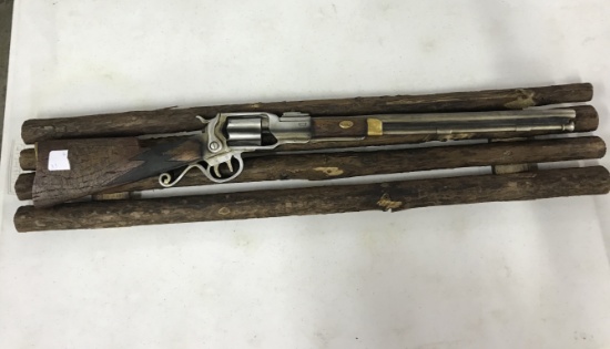 Rifle Wall Hanger (lot 2)