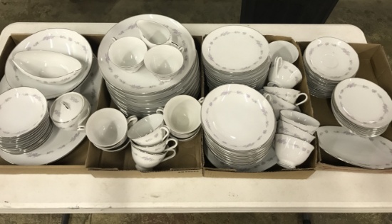 Large Set of Wyndham Fine China, Sango Japan Nosegay (lot 2)