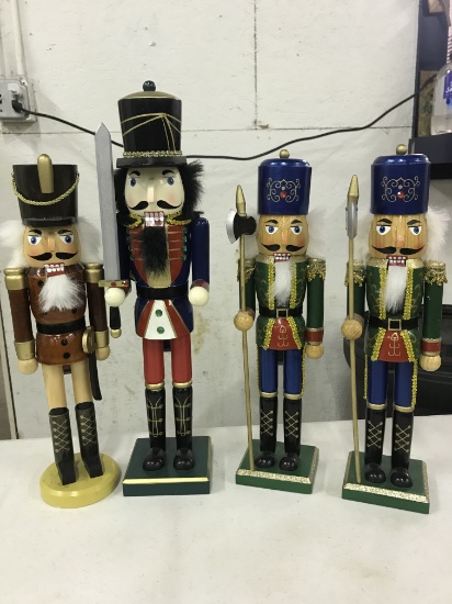 Lot of Nut Crackers (lot 2)